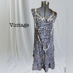 Vintage authentic 1920’s 100% silk flapper dress blue & tea color. Small